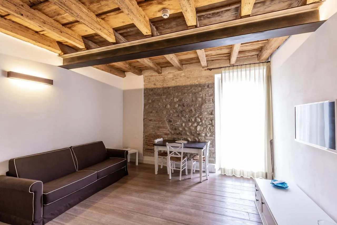 Residence Corte San Carlo Colà 5*,  Italia
