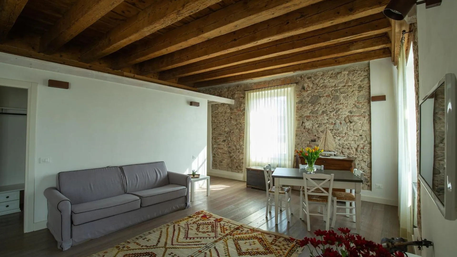 Residence Corte San Carlo Colà 5*,