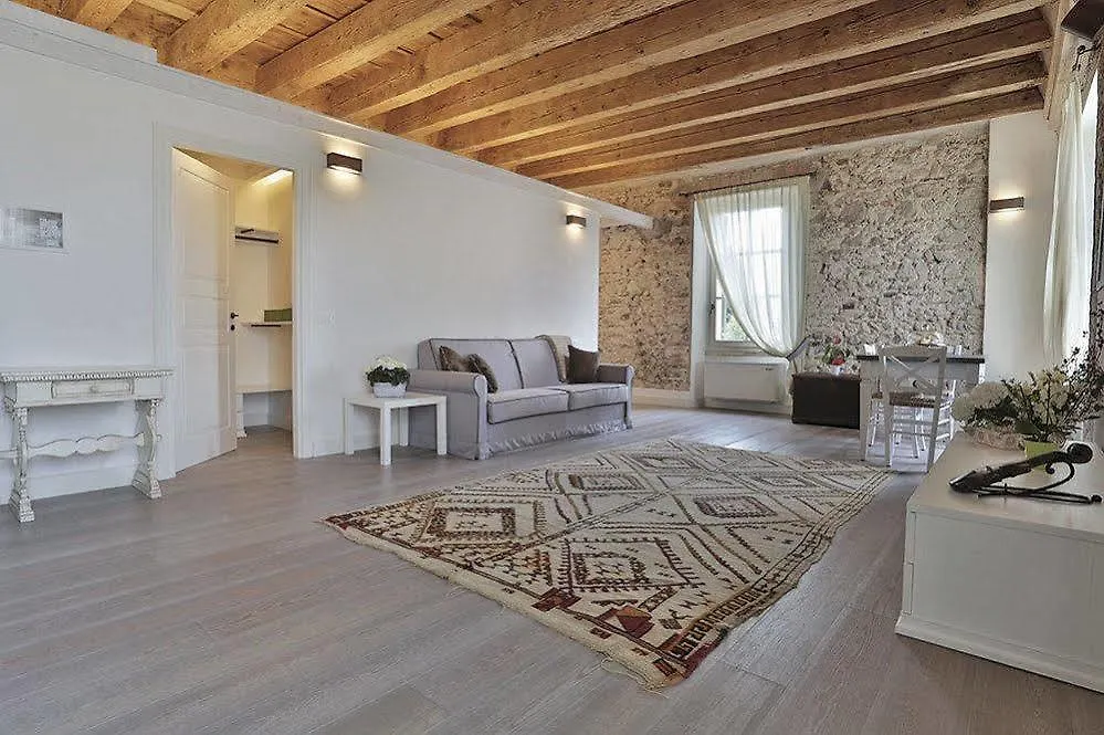 Residence Corte San Carlo Colà 5*,